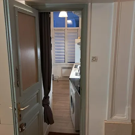 Apartment In Location ! Paris